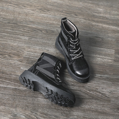 Öko bőrből készült női csizma durva talppal - többféle modell