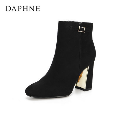 Jauns sieviešu zābaku modelis - vairāki modeļi ar sprādzi un pērlēm