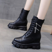 Jelenlegi női bőrcsizma cipzárral, magas talppal