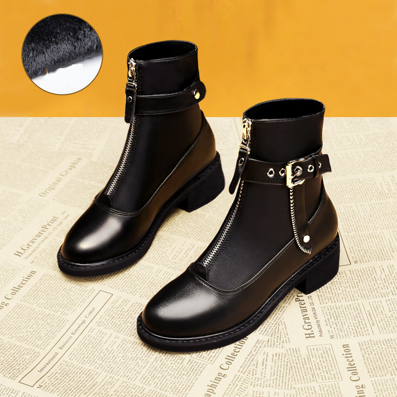 Öko bőrből készült női csizma fém elemekkel fekete színben - többféle modell