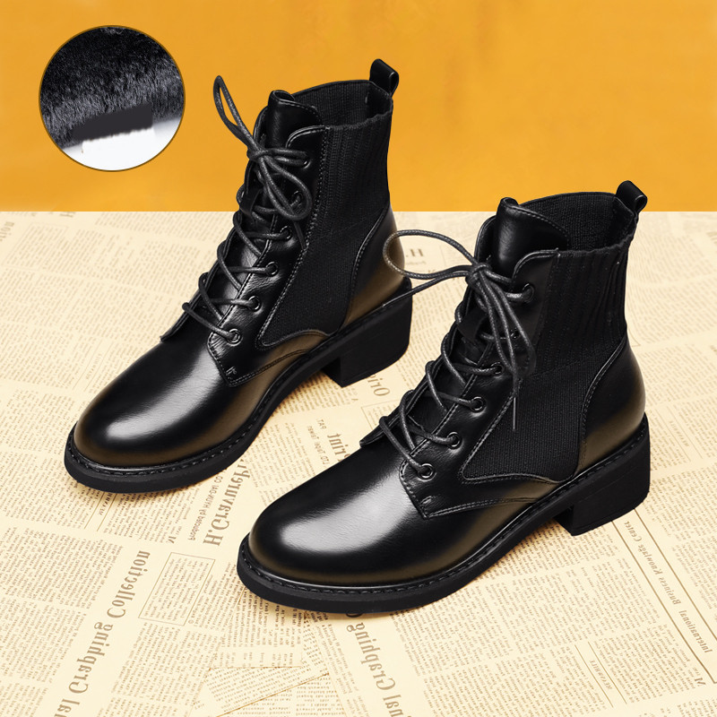 Öko bőrből készült női csizma fém elemekkel fekete színben - többféle modell