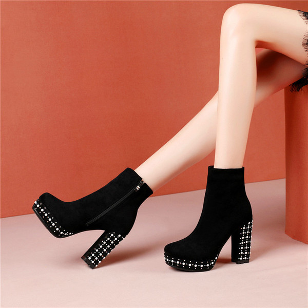 Ökoseemisnahast moodsad pärlite ja paksu kontsaga naiste saapad