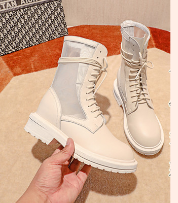 Modern női csizma műbőrből - két modell