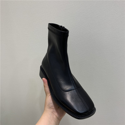 Moodsad naiste saapad ökonahast ja lukuga