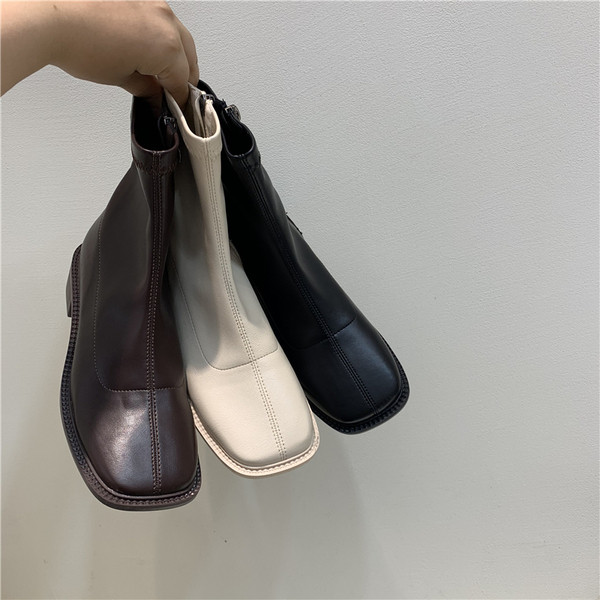 Moodsad naiste saapad ökonahast ja lukuga