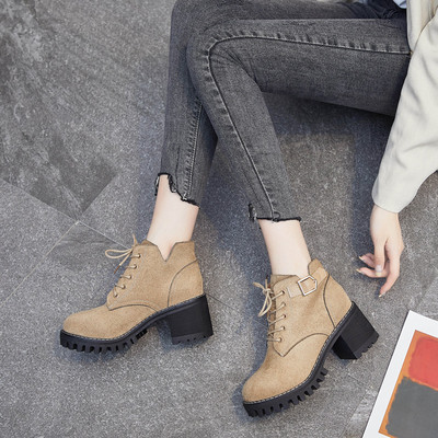 Madala paksu kontsaga sügis-talvised saapad ökoseemisnahast