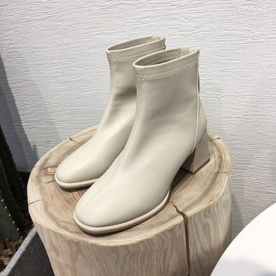 Νέο μοντέλο γυναικείες μπότες με τετράγωνο τακούνι - διάφορα μοντέλα