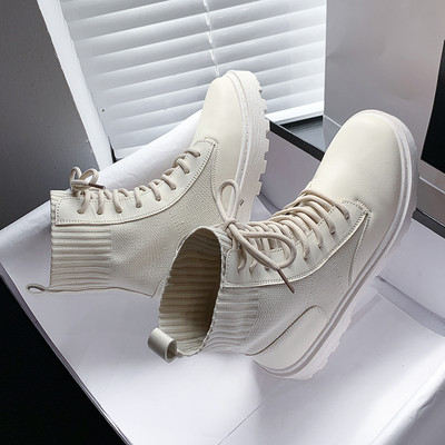 Öko bőr zokniból készült női csizma fűzővel