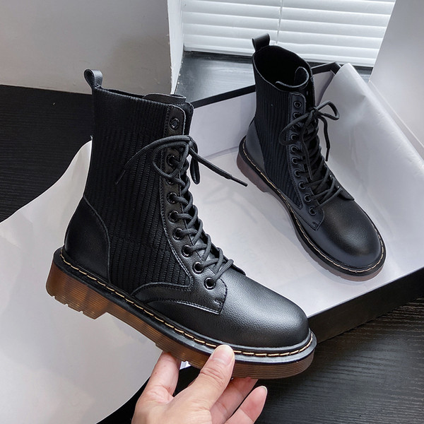 Öko bőr zokniból készült női csizma fűzővel