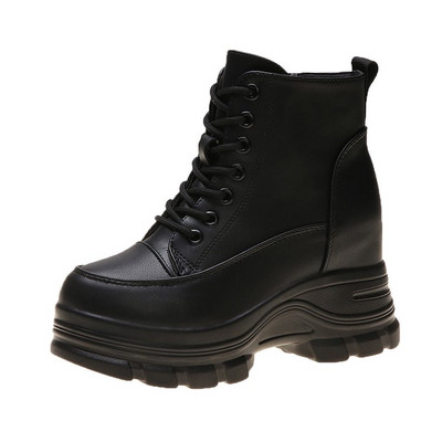 Alkalmi női csizma műbőrből, fűzős, magas talpú