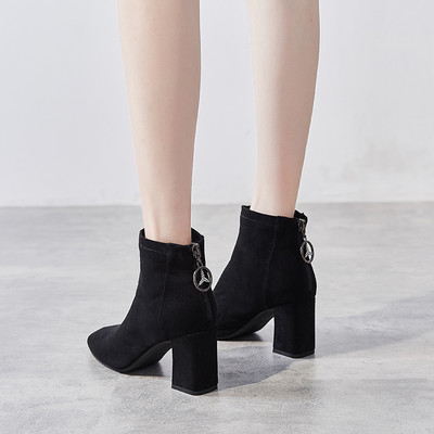 Sieviešu zābaki no eko ādas ar 4 cm biezu papēdi un rāvējslēdzēju - vairāki modeļi