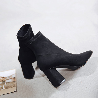 Modern velúr csizma hegyes modell 5 cm vagy 7 cm sarokkal