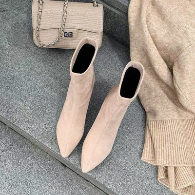 Modern női zoknis csizma - két modell fekete és bézs színben