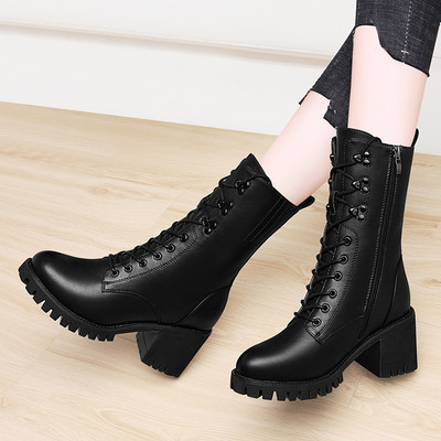 Musta värvi kunstnahast vabaaja naiste saapad