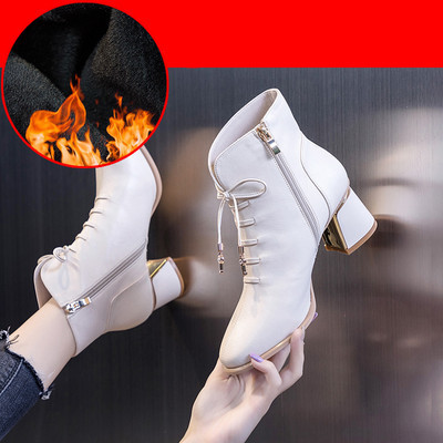 Új modell női csizma műbőr fűzővel