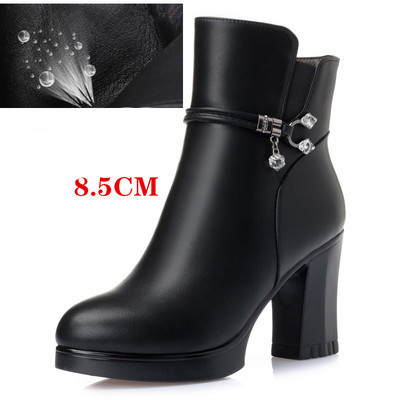 Modern női csizma - eko bőrből, vastag sarokkal