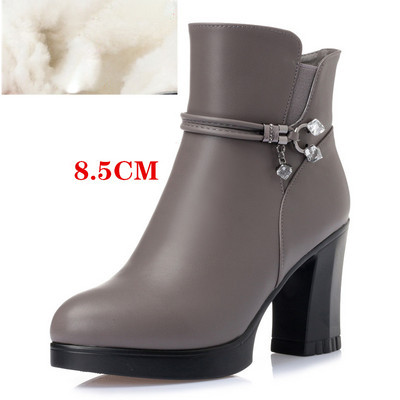 Modern női csizma - eko bőrből, vastag sarokkal