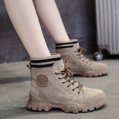 Ikdienas sieviešu zābaki ar šņorēm un emblēmu