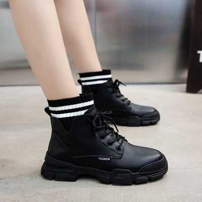 Ikdienas sieviešu zābaki ar šņorēm un emblēmu