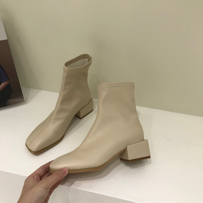 Γυναικείες μοντέρνες μπότες από οικολογικό δέρμα με πάχος 4 cm