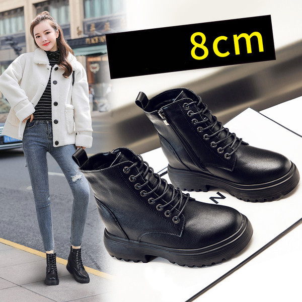 Alkalmi női csizma fekete színben - öko bőr