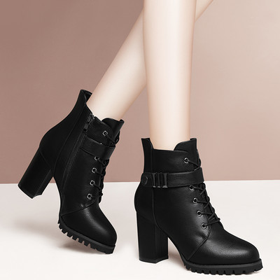 Γυναικείες μπότες από οικολογικό δέρμα με κεντήματα και μεταλλικά στοιχεία - διάφορα μοντέλα