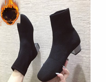 Új, vastag sarkú női csizma modell – textilből