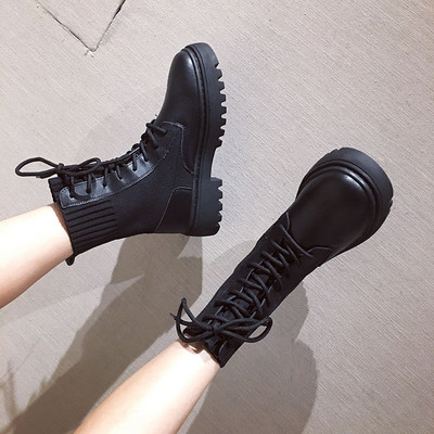 Fekete női zoknis csizma durva 4 cm-es talppal