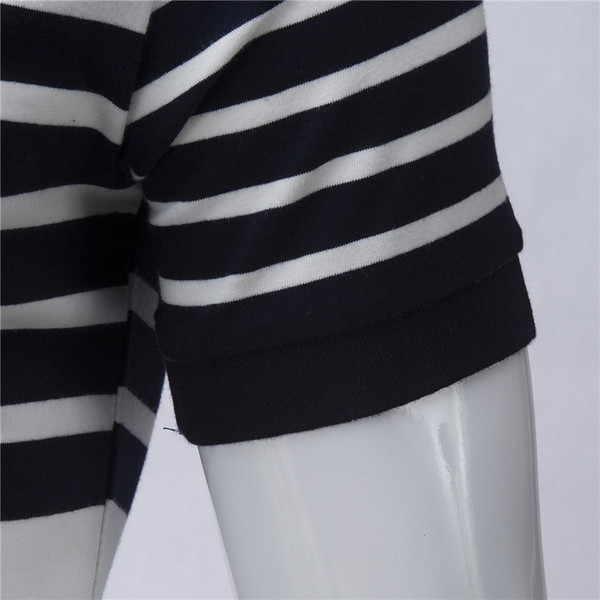 Meeste vabaaja triibuline lühikeste varrukate ja klassikalise kraega pluus