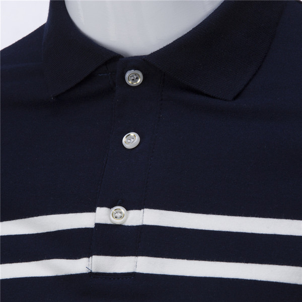 Meeste vabaaja triibuline lühikeste varrukate ja klassikalise kraega pluus