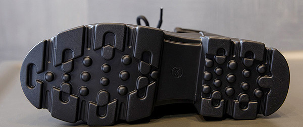 Ikdienas sieviešu melni zābaki ar šņorēm un augstu zoli