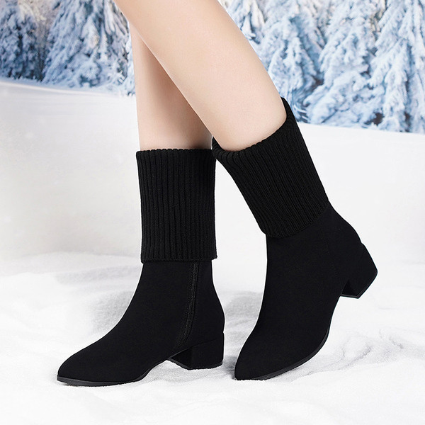 Mustad naiste tekstiilist saapad 3,5 cm kontsaga - terava otsaga mudel