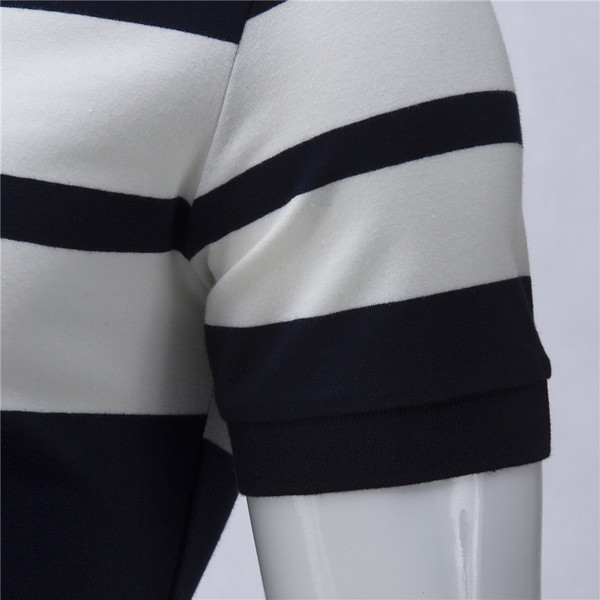 Vīriešu ikdienišķa svītraina blūze ar īsām piedurknēm piegulošs modelis