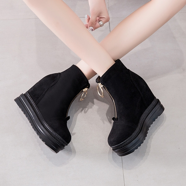 Öko-seemisnahast ja ökonahast moodsad naiste saapad platvormiga 13 cm