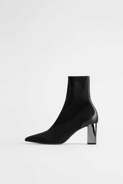 Elegáns női csizma műbőrből - sarok magassága 8 cm