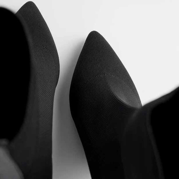 Elegáns női csizma műbőrből - sarok magassága 8 cm