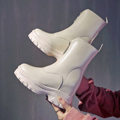 Uus mudel tõmblukuga naiste saapad