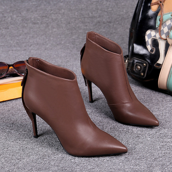 Stiilsed naiste ökonahast saapad õhukese 9 cm kontsaga - terava otsaga mudel