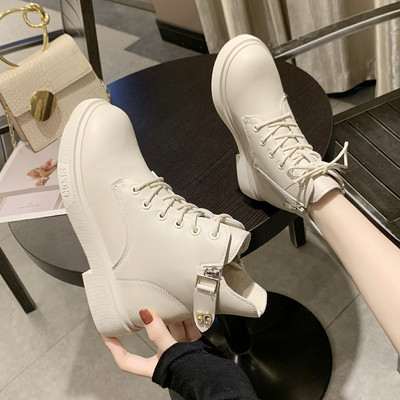 Γυναικείες φθινοπωρινές μπότες από οικολογικό δέρμα - διαφορετικά μοντέλα