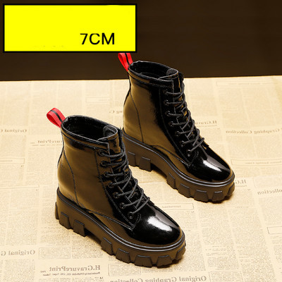 Mūsdienīgi sieviešu zābaki ar iekšējo platformu melnā krāsā - divi modeļi