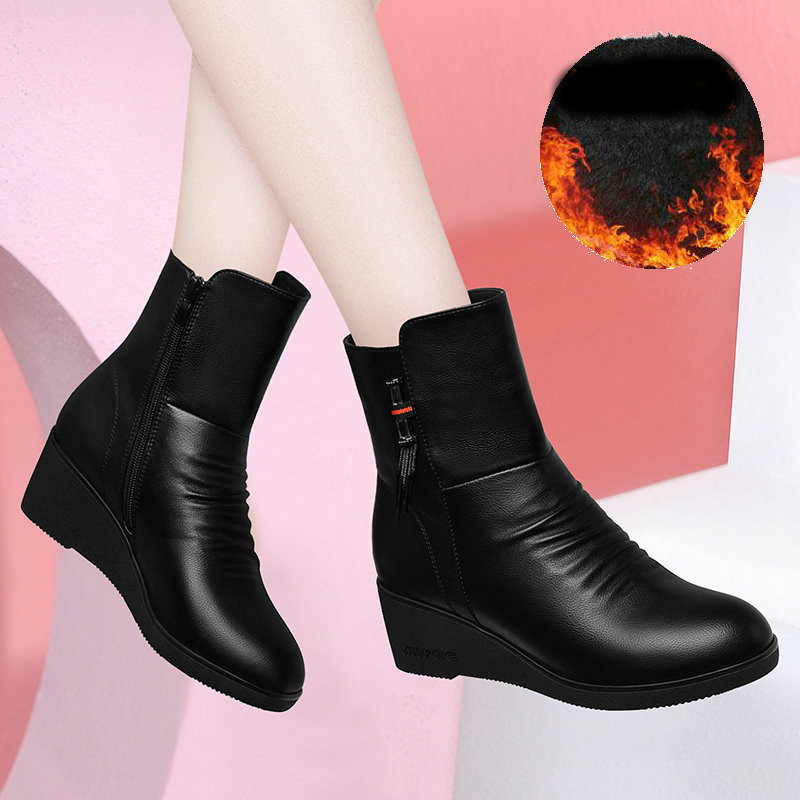 Kožne ženske zimske čizme - dva modela