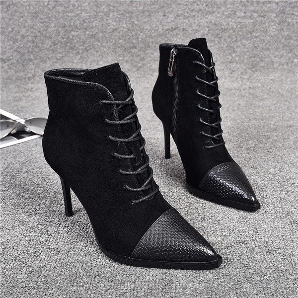 Uus mudel õhukese kontsa ja paeltega teravatipulised naiste saapad