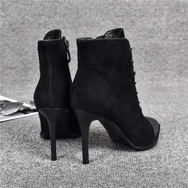 Uus mudel õhukese kontsa ja paeltega teravatipulised naiste saapad