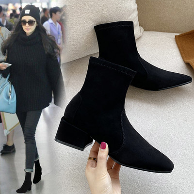 Mūsdienīgi sieviešu zābaki no eko zamšādas ar bieziem papēžiem