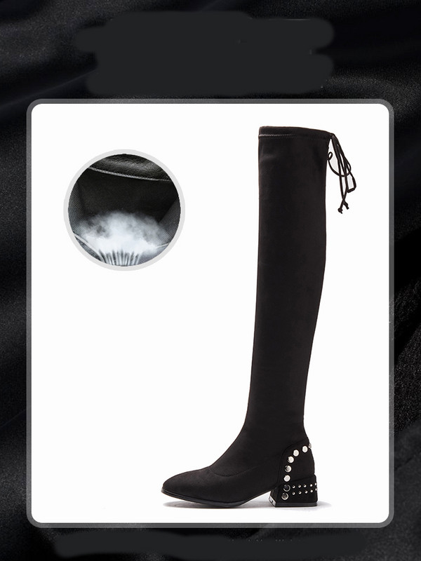 Modern női zoknis csizma fém szegecsekkel