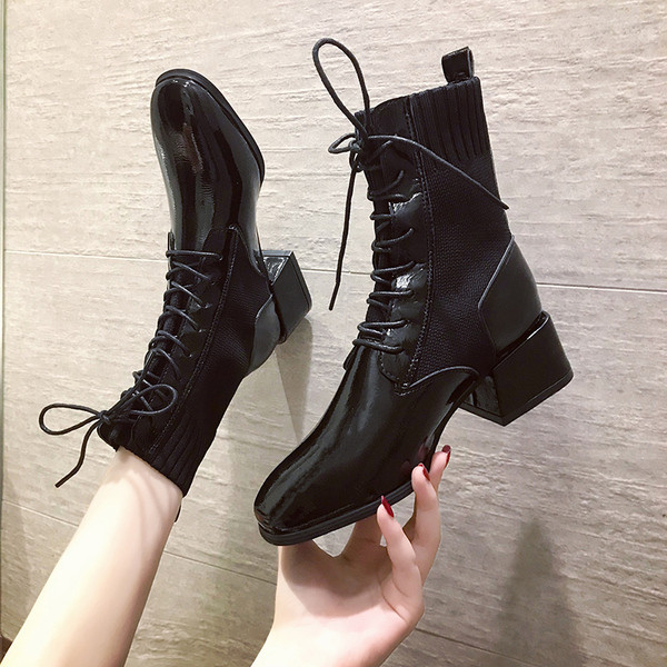 Ikdienas sieviešu zābaki ar mākslīgās ādas šņorēm - divi modeļi