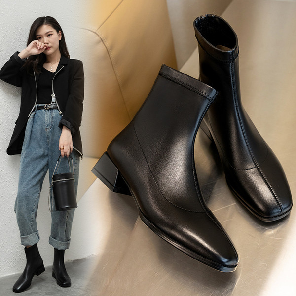 Modern bőrcsizma 3,5 cm vastag sarokkal
