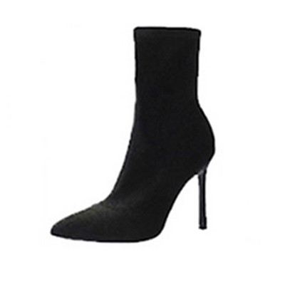 Moodsad kontsaga naiste saapad - musta värvi terava otsaga mudel