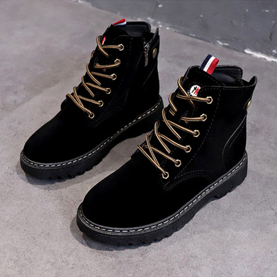 Öko velúrból készült női csizma durva talppal - két modell