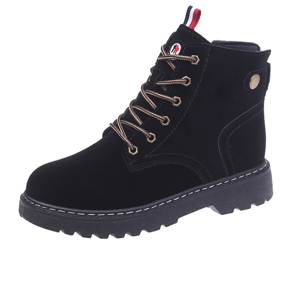 Öko velúrból készült női csizma durva talppal - két modell